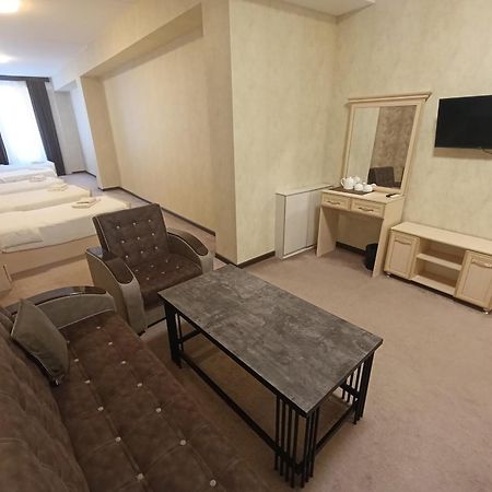 Grand Karavan Hotel Tashkent Ngoại thất bức ảnh