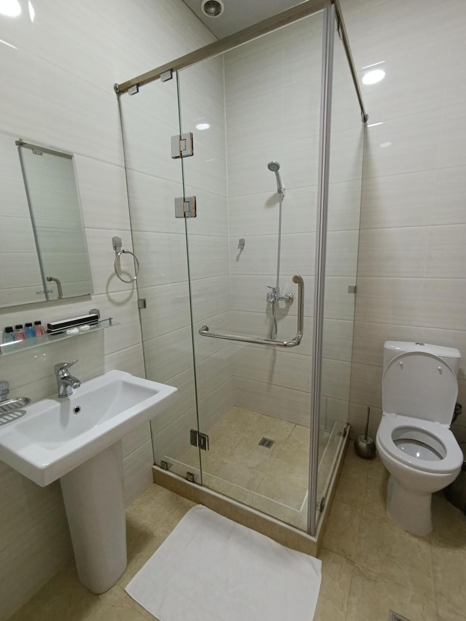 Grand Karavan Hotel Tashkent Ngoại thất bức ảnh