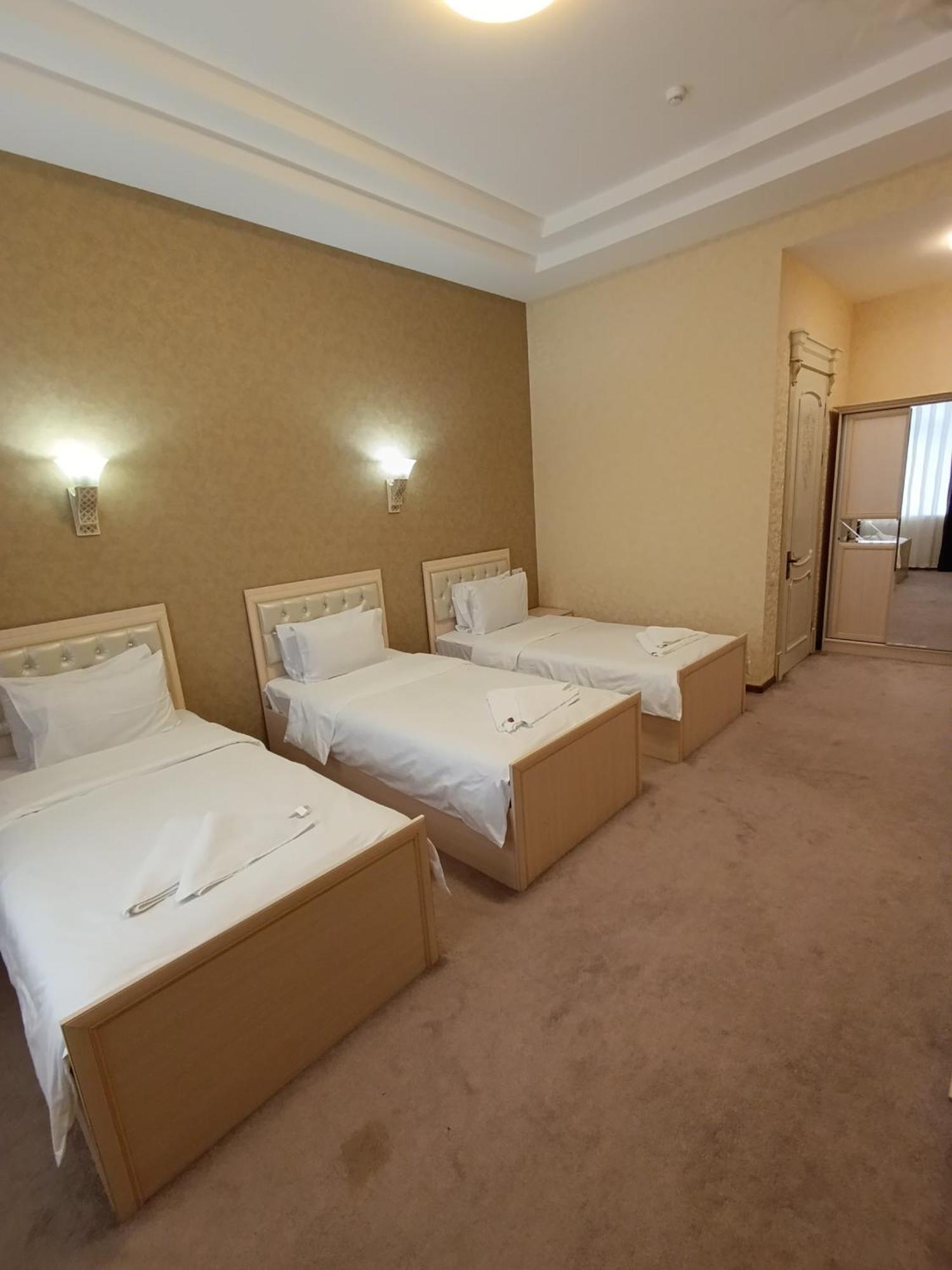 Grand Karavan Hotel Tashkent Ngoại thất bức ảnh