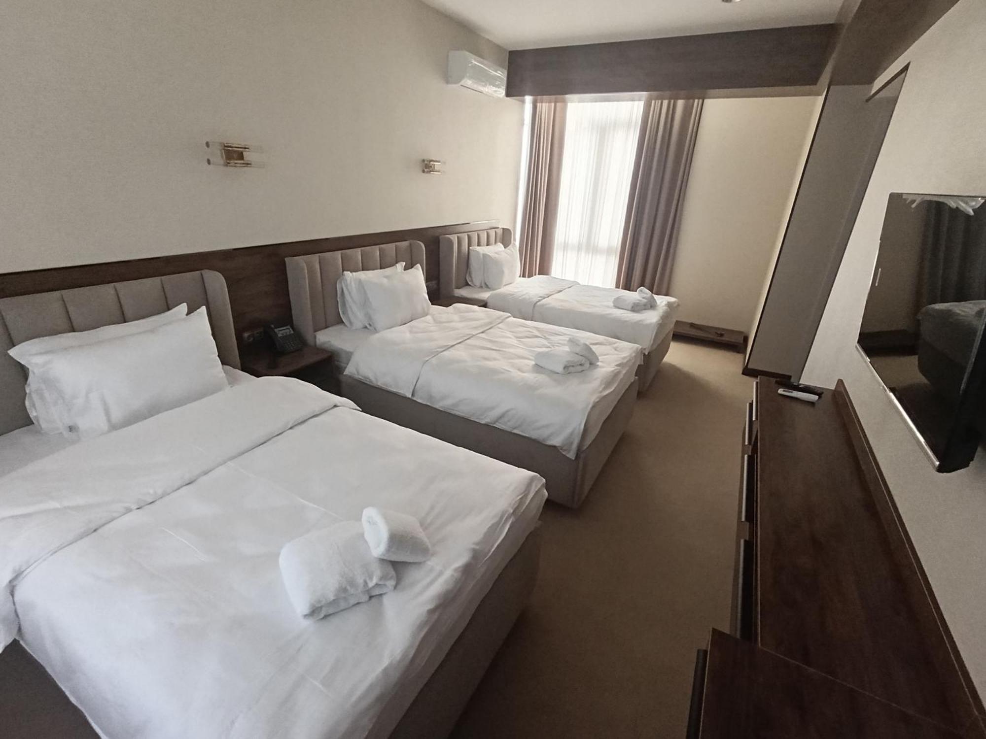Grand Karavan Hotel Tashkent Ngoại thất bức ảnh