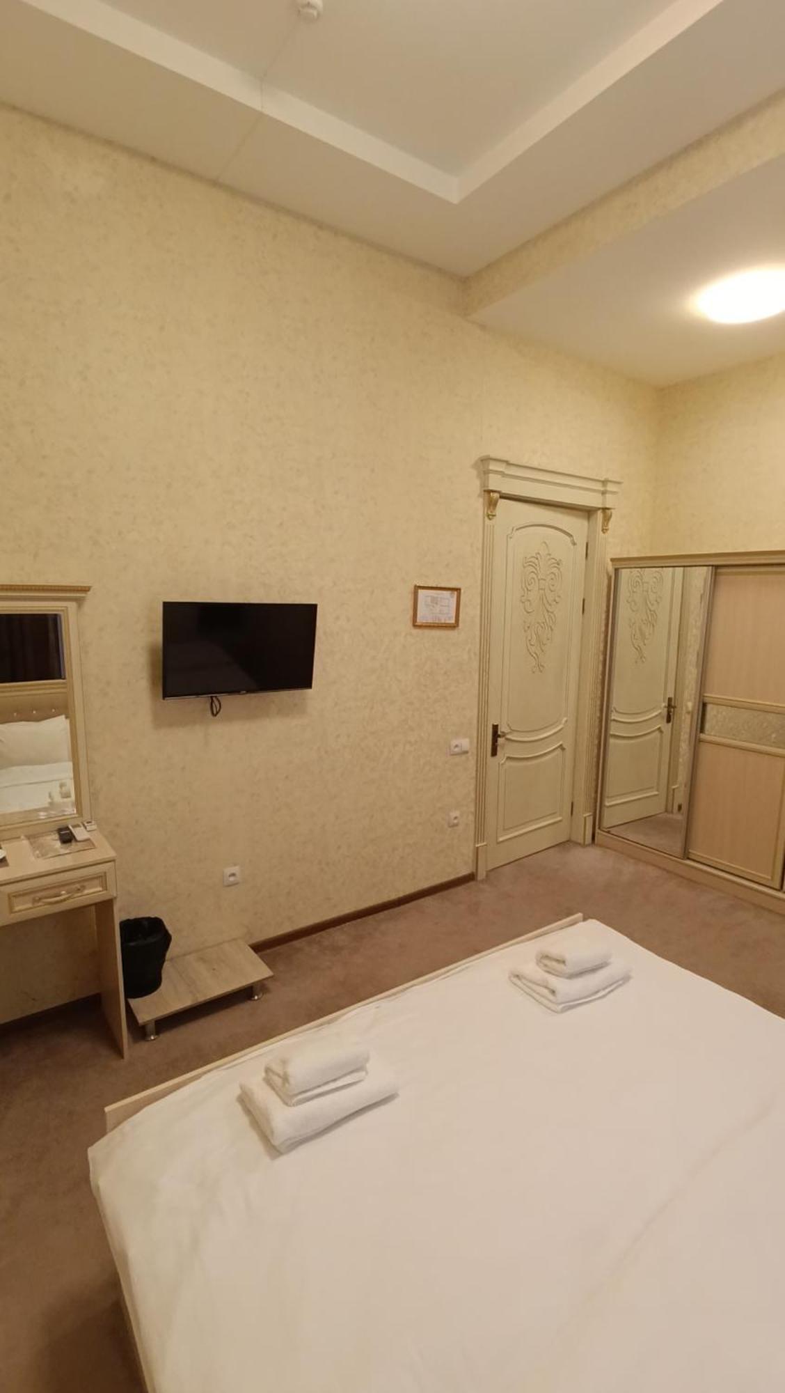 Grand Karavan Hotel Tashkent Ngoại thất bức ảnh