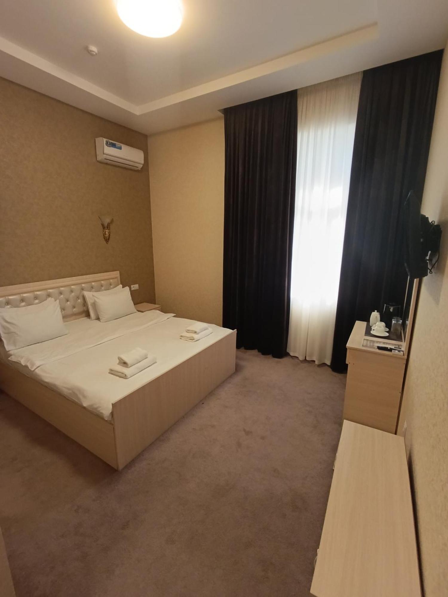 Grand Karavan Hotel Tashkent Ngoại thất bức ảnh