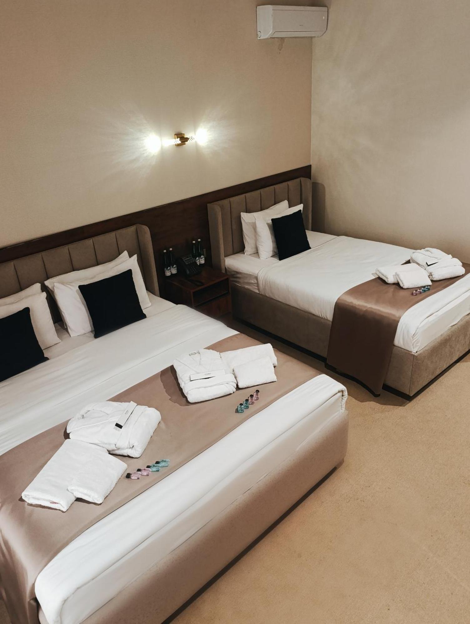 Grand Karavan Hotel Tashkent Ngoại thất bức ảnh