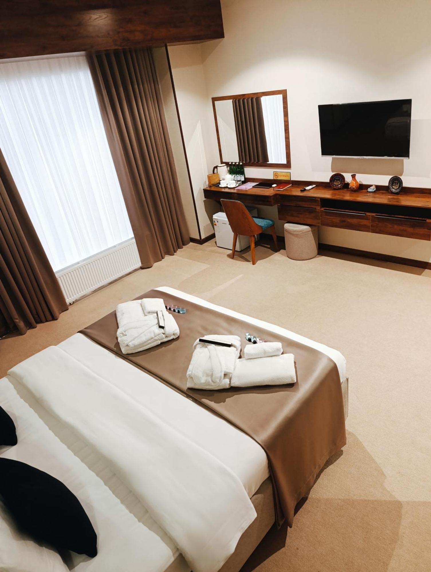 Grand Karavan Hotel Tashkent Ngoại thất bức ảnh